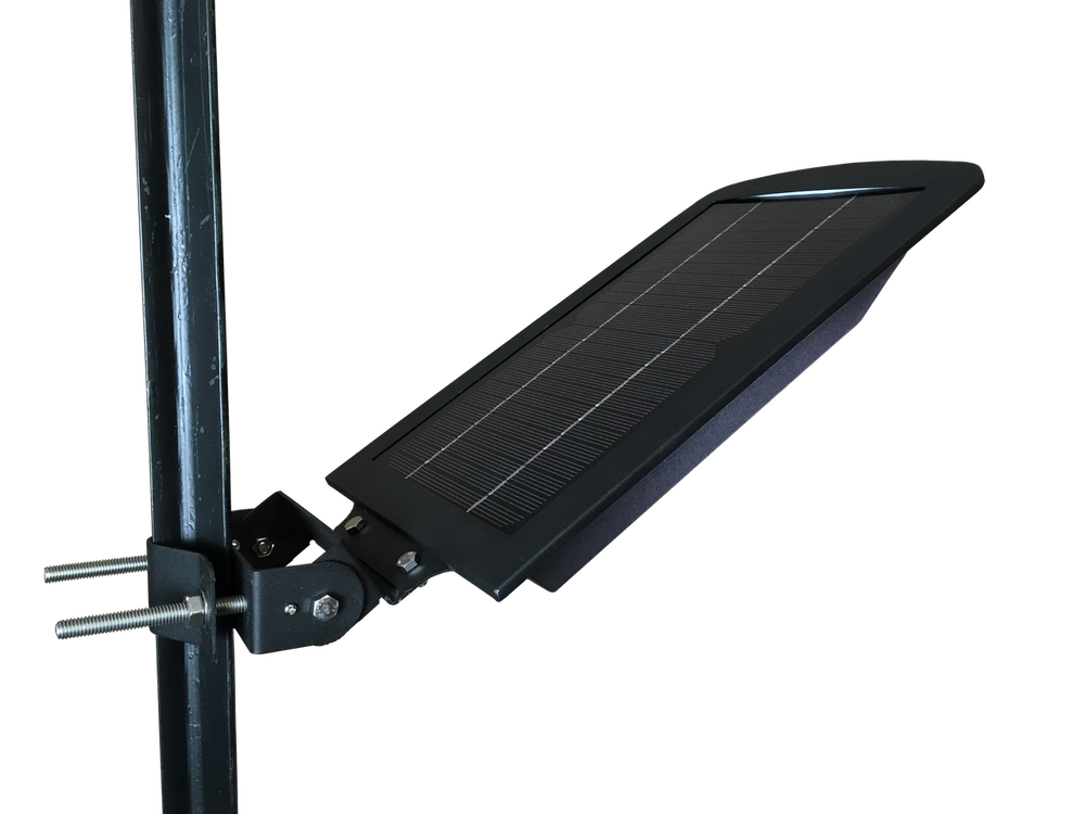 FEEDER LIGHT - Kill Light® OUTFITTER Solar Powered Motion Activated Feeder Light (green)